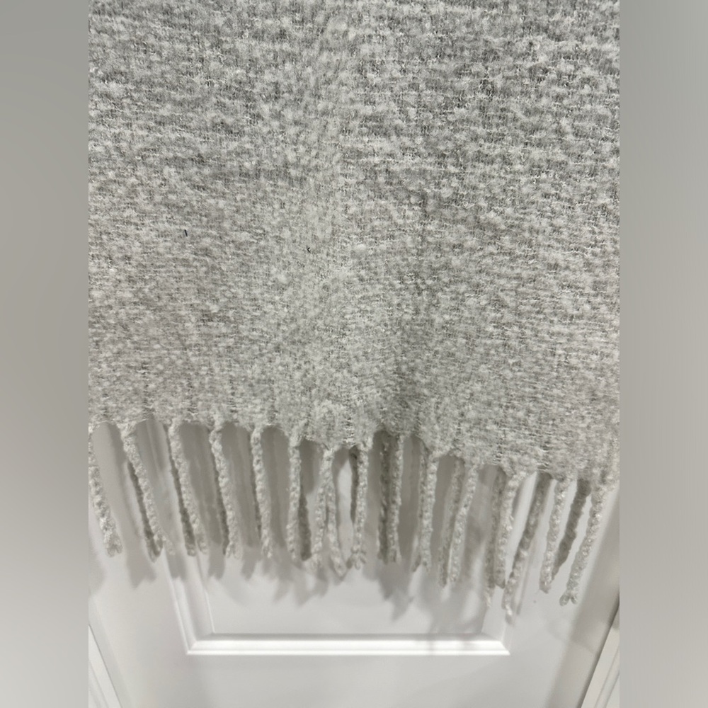 Mer-Sea & Co. Ombré Scarf - Picture 4 of 6
